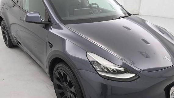 TESLA MODEL Y 2022 7SAYGDEE7NF351915 image